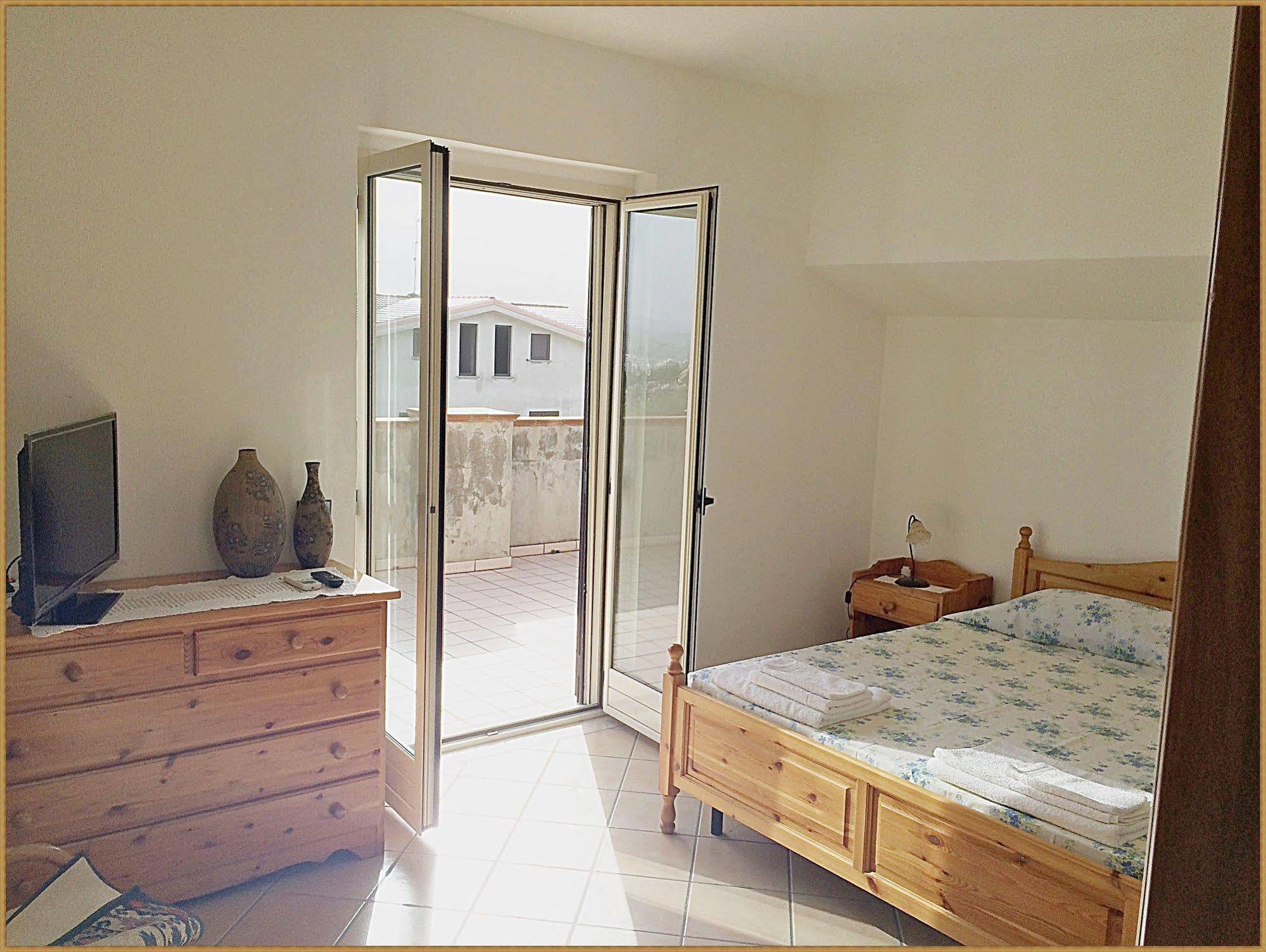 Torre Ancinale Bed & Breakfast Soverato Marina Dış mekan fotoğraf