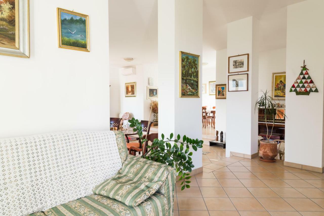 Torre Ancinale Bed & Breakfast Soverato Marina Dış mekan fotoğraf